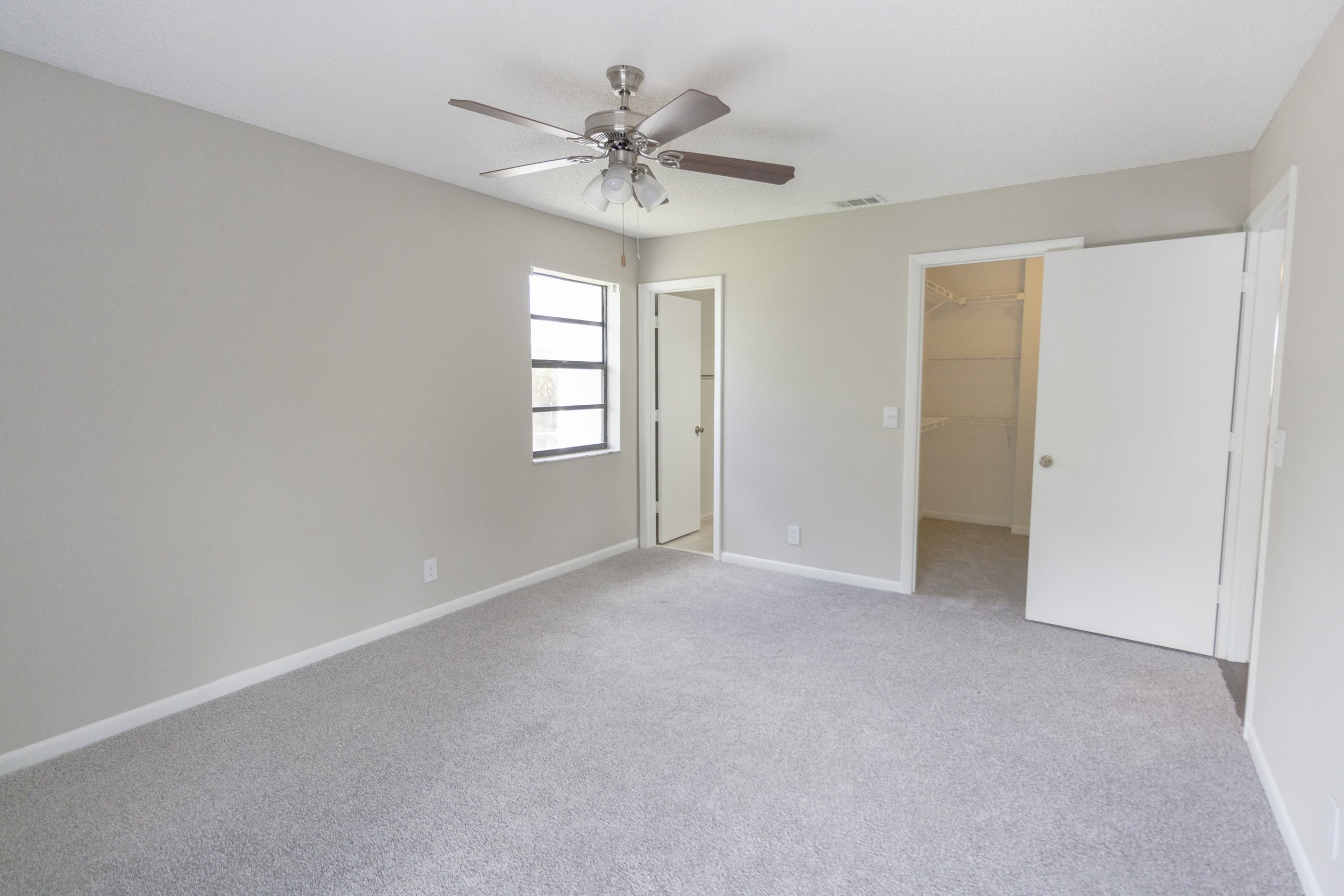 Gallery Photo 9